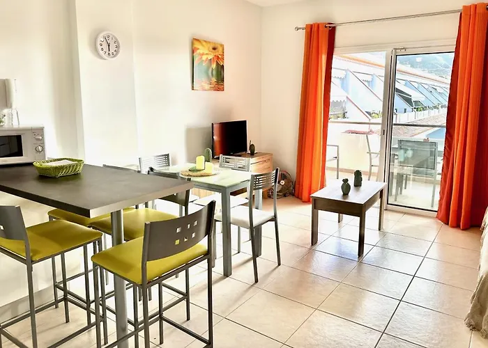 Pambnb - Cozy Seaview Apartment With Gym & Kids Park